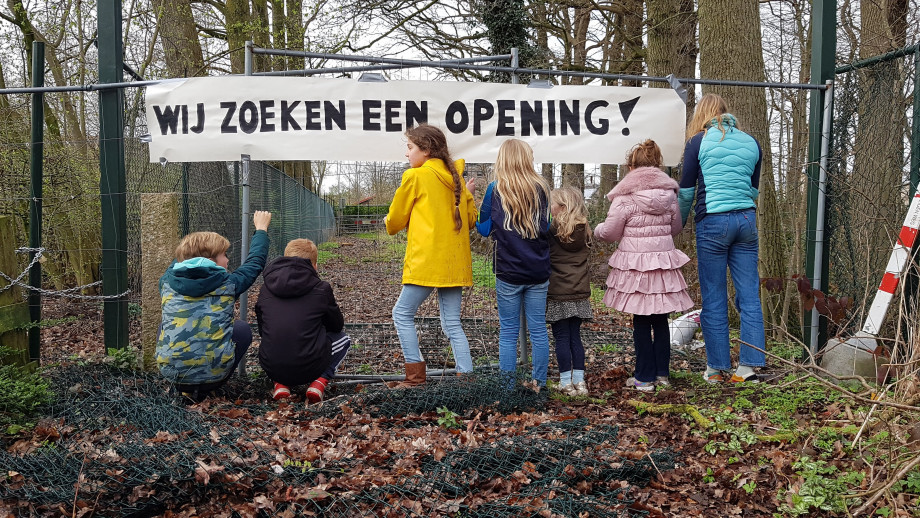 wij-zoeken-een-opening.jpg